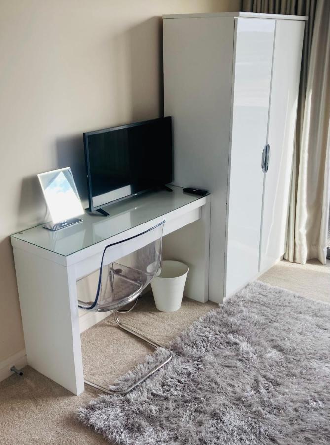 Titanic Quarter Apartment Belfast Bagian luar foto